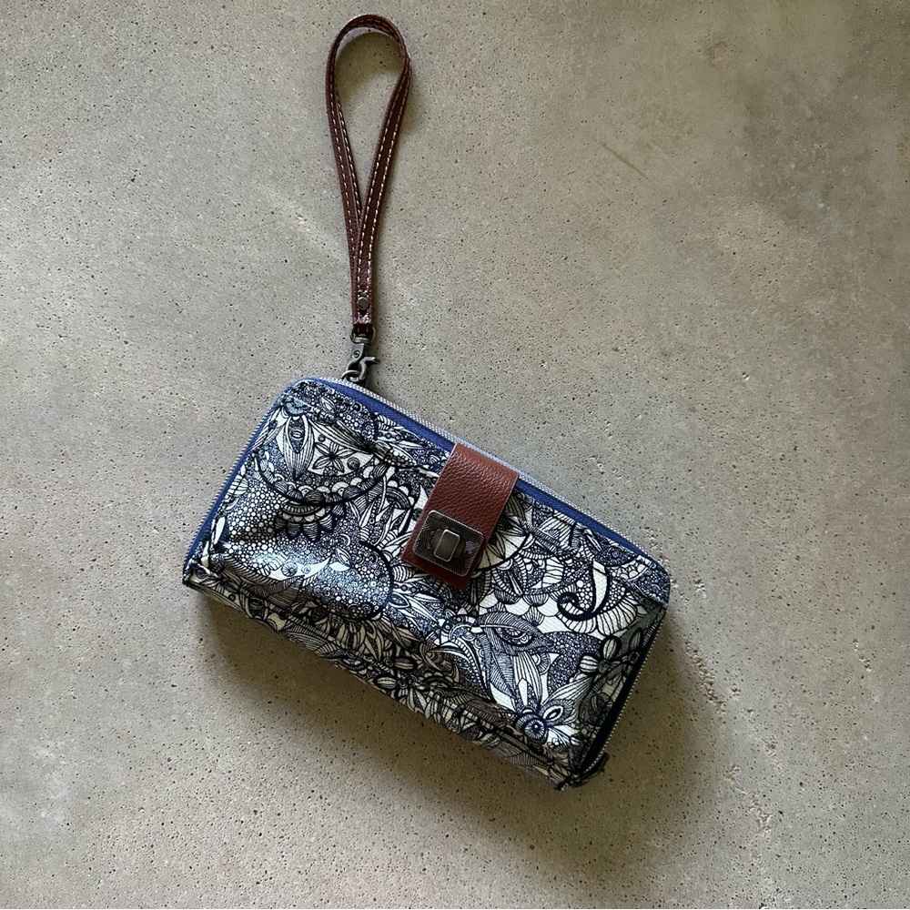 Sakroots Smartphone Crossbody Bag